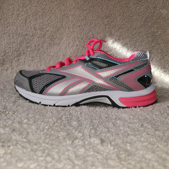 Reebok Quickchase Athletic Running Shoes - Picture 8 of 9